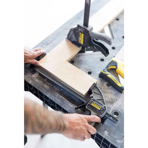 FATMAX® EXPRESS™ Folding Workbench - FMST1-75672 FATMAX® EXPRESS™ Folding Workbench - FMST1-75672